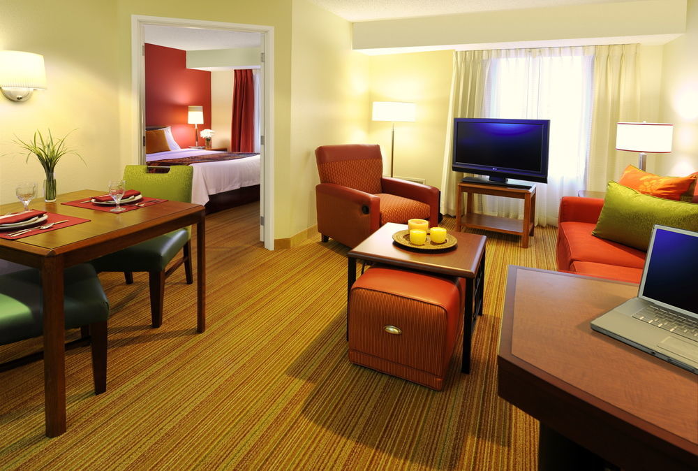 Residence Inn By Marriott San Antonio Airport/Alamo Heights Екстериор снимка