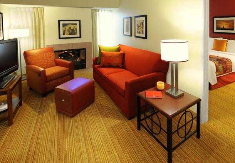 Residence Inn By Marriott San Antonio Airport/Alamo Heights Екстериор снимка